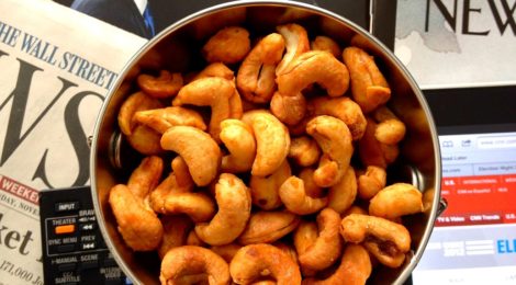 Election Night 2012: Sweet & Spicy Glazed Cashews...as addictive as watching the results